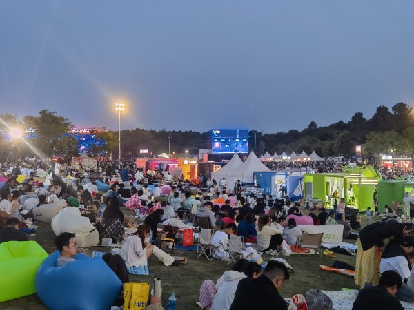 金多多策略 文化中国行|近30个音乐节在五一举行，消费新活力在音乐中释放